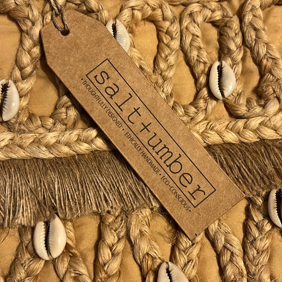 NWT SALT + UMBER 100% NATURAL & RECYCLED MATERIALS ISLA JUTE AND SEASHELL TOTE - Picture 5 of 10